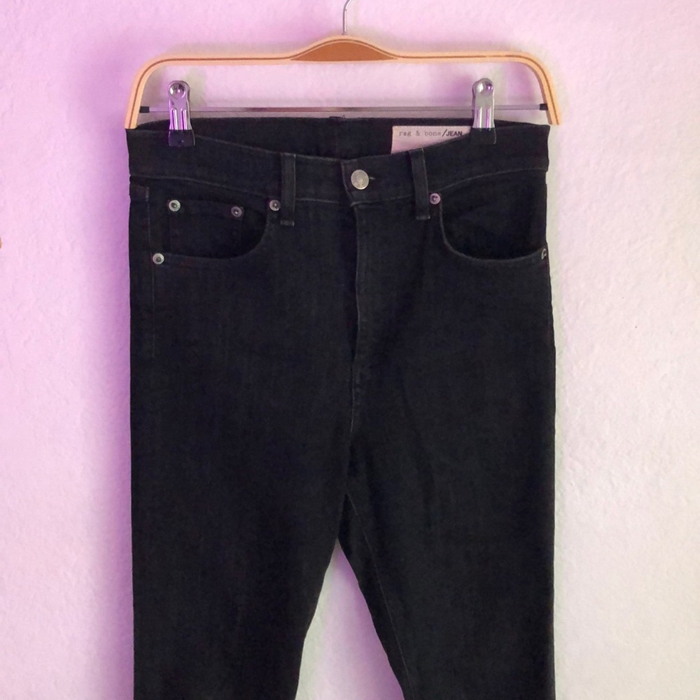 Black Rag and bone jeans size 28.
